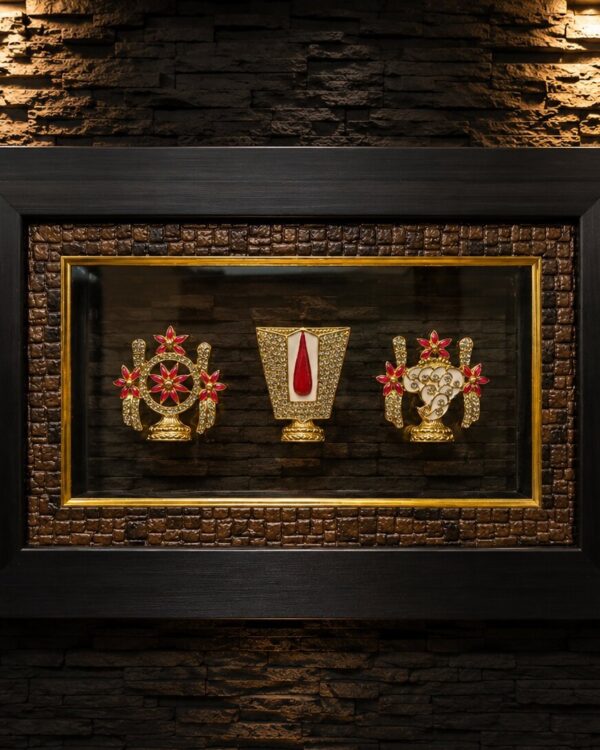 Divine Shank Chakr Namam - Gold Electroplated Mudras with Double sided Sandwich Glass